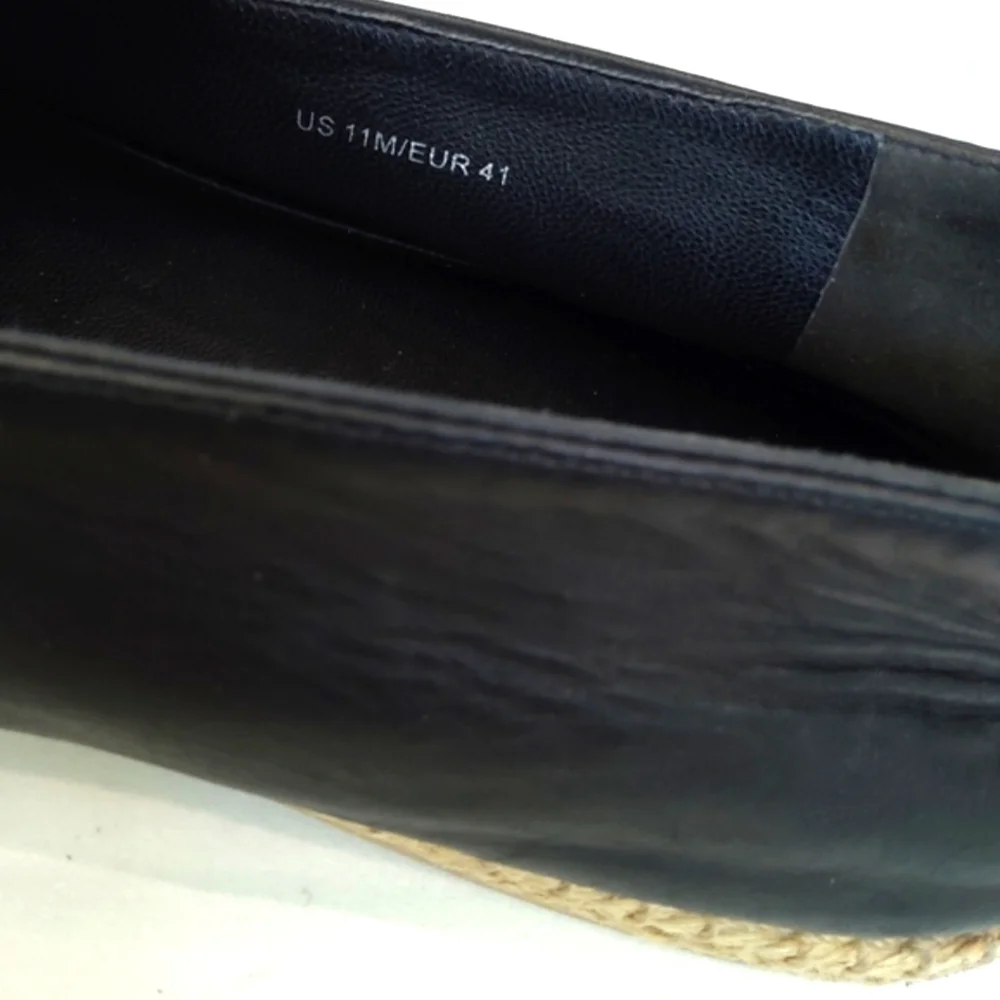 Vince Dillon slip on black flats Size 11